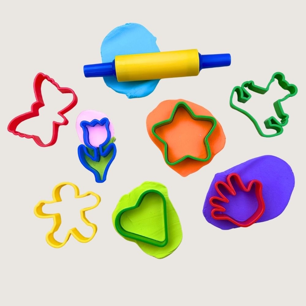 Greenbean - Large Cookie Cutter & Rolling Pin Set - 17pcs - Image 5